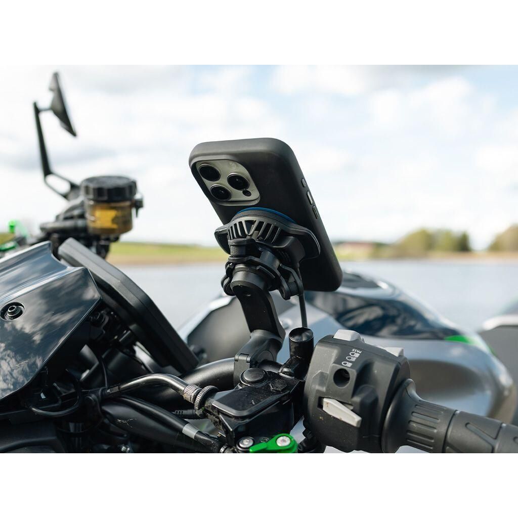 Quad Lock Waterproof Wireless Charging Head