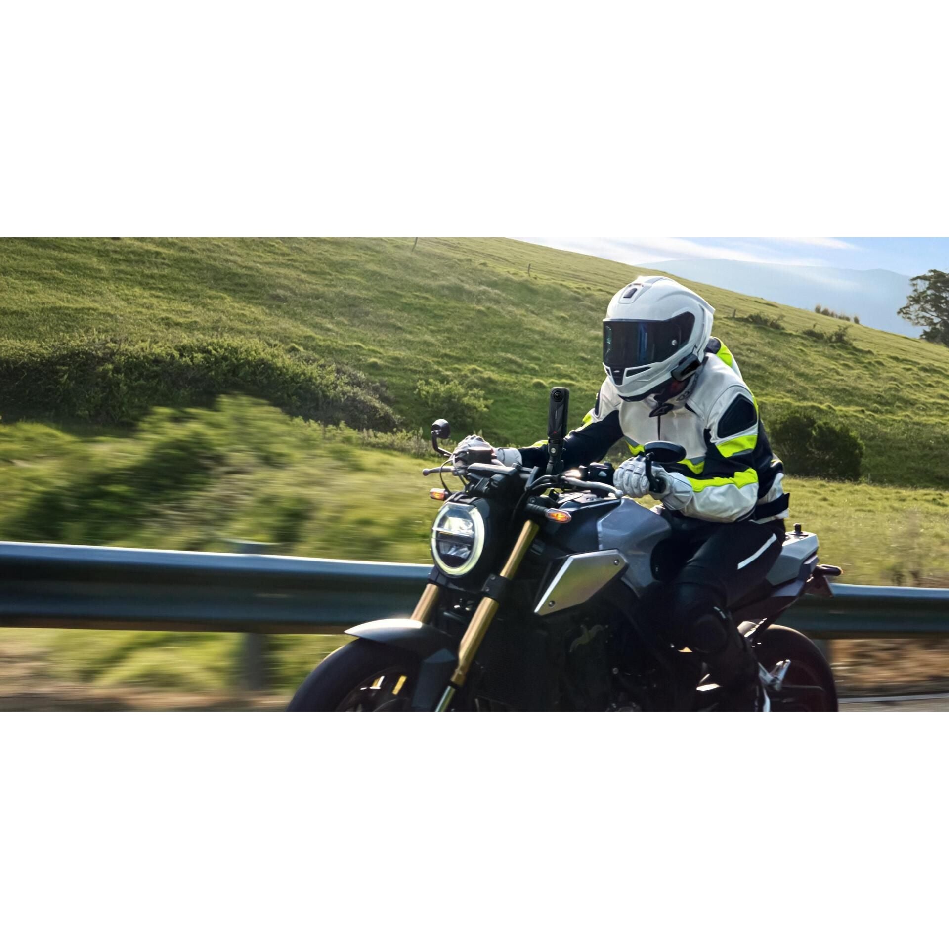 Insta360 X5 Motorcycle Bundle